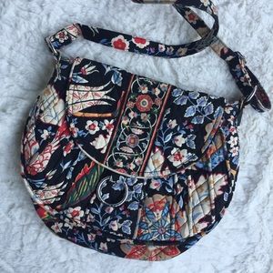 EUC Vera Bradley Versailles Saddle Up Bag